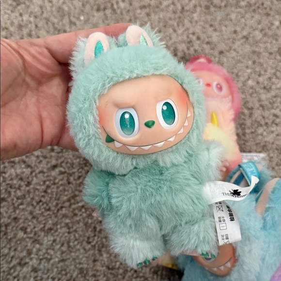 Popmart Labubu big into energy set of 6 no box 📦 - Picture 8 of 11